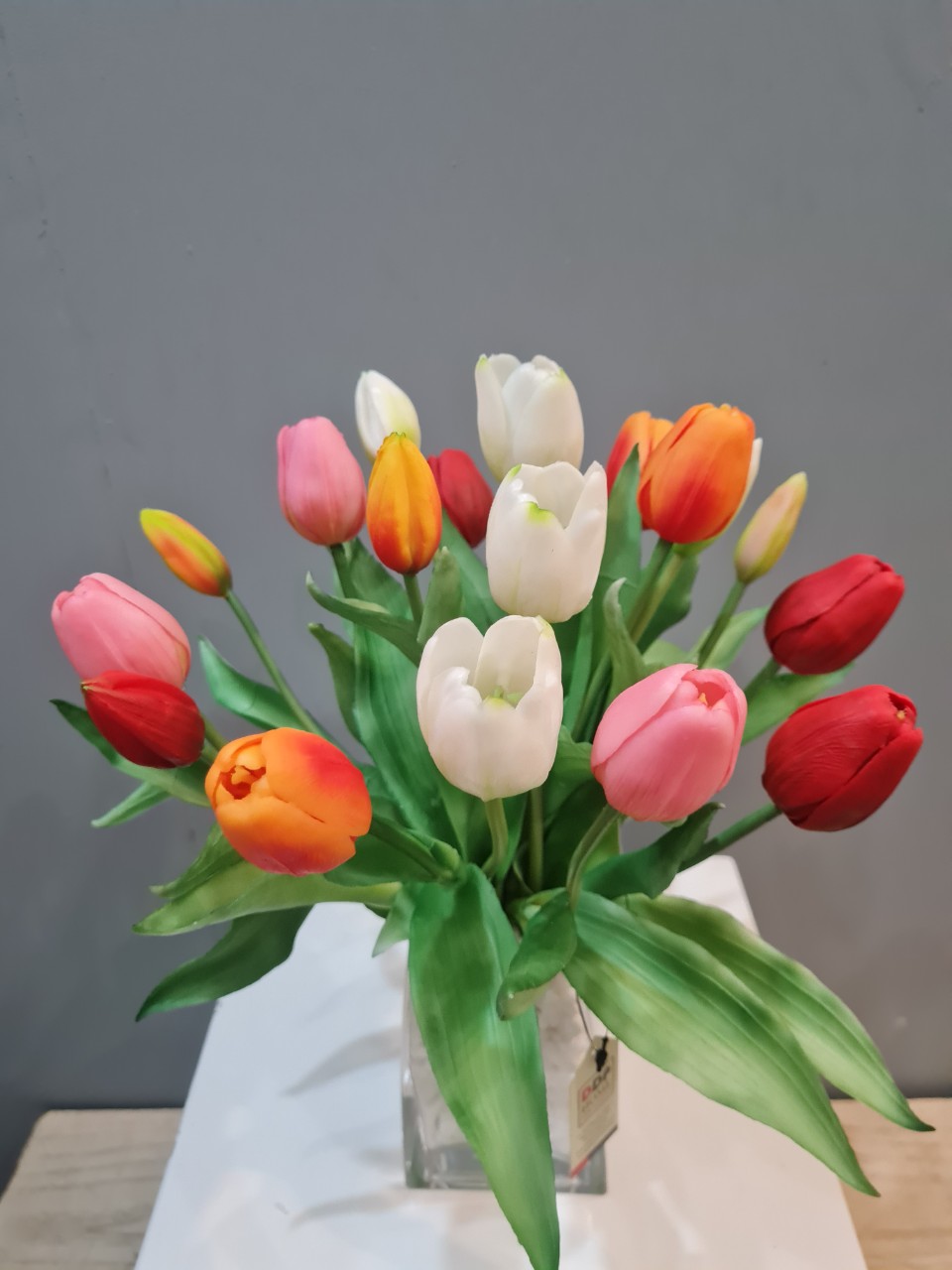bình hoa tulip vải nhiều màu quà tặng 20-11 