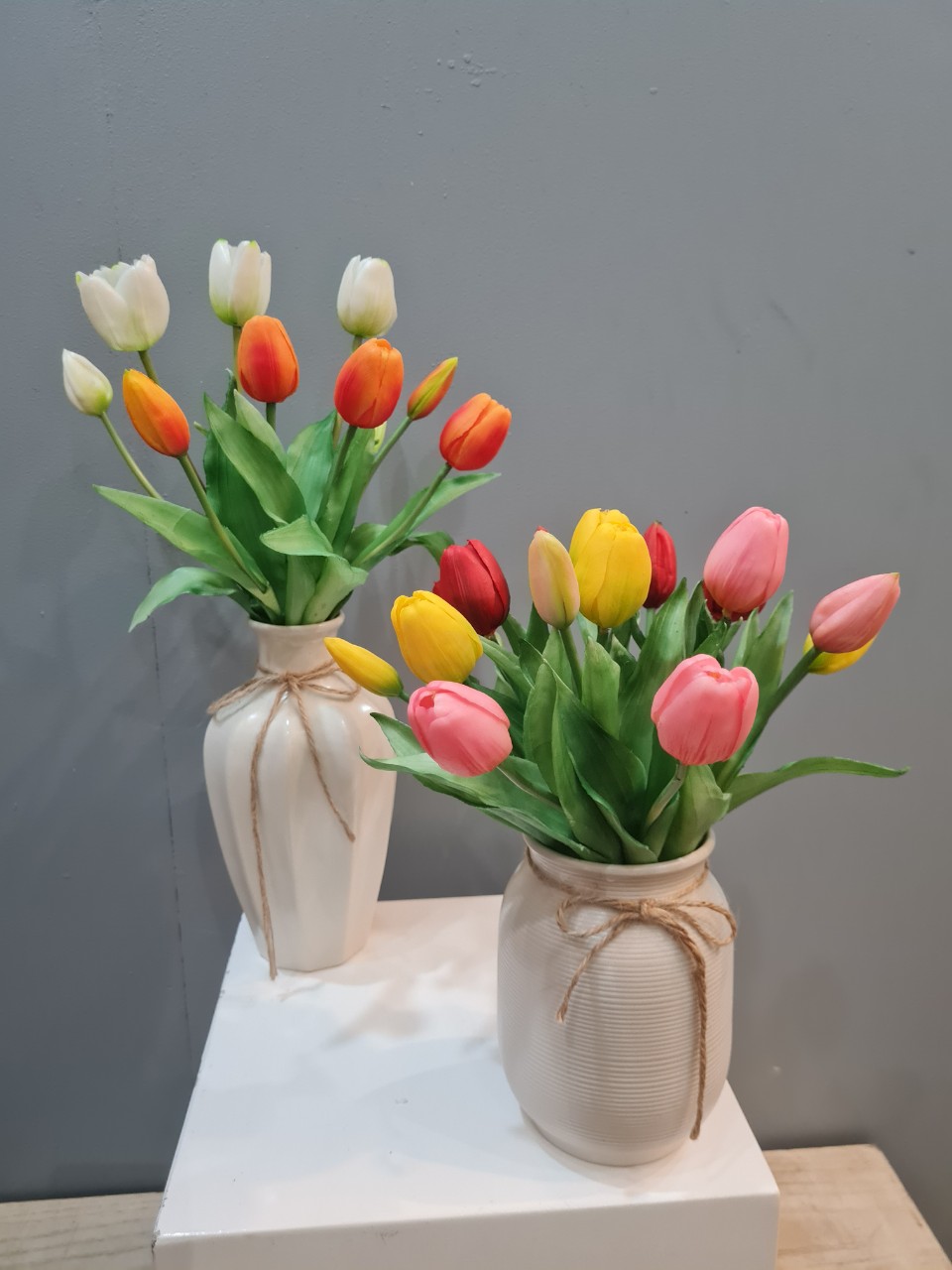 bình hoa tulip nhiều màu quà tặng 20-11 